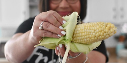 Quick Microwave Corn on the Cob – Cooks in 5 Minutes!