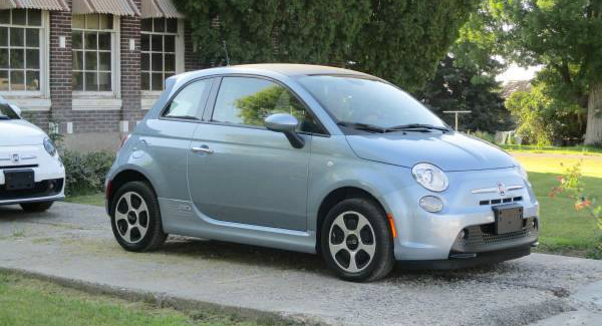 we love deals and best splurges &mdash; like this fiat 500e