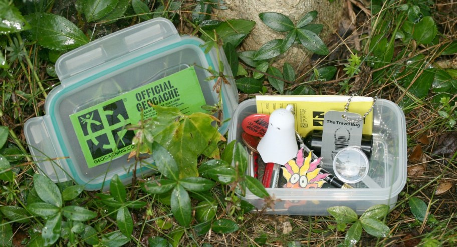 free summer fun activities for kids &mdash; geocaching