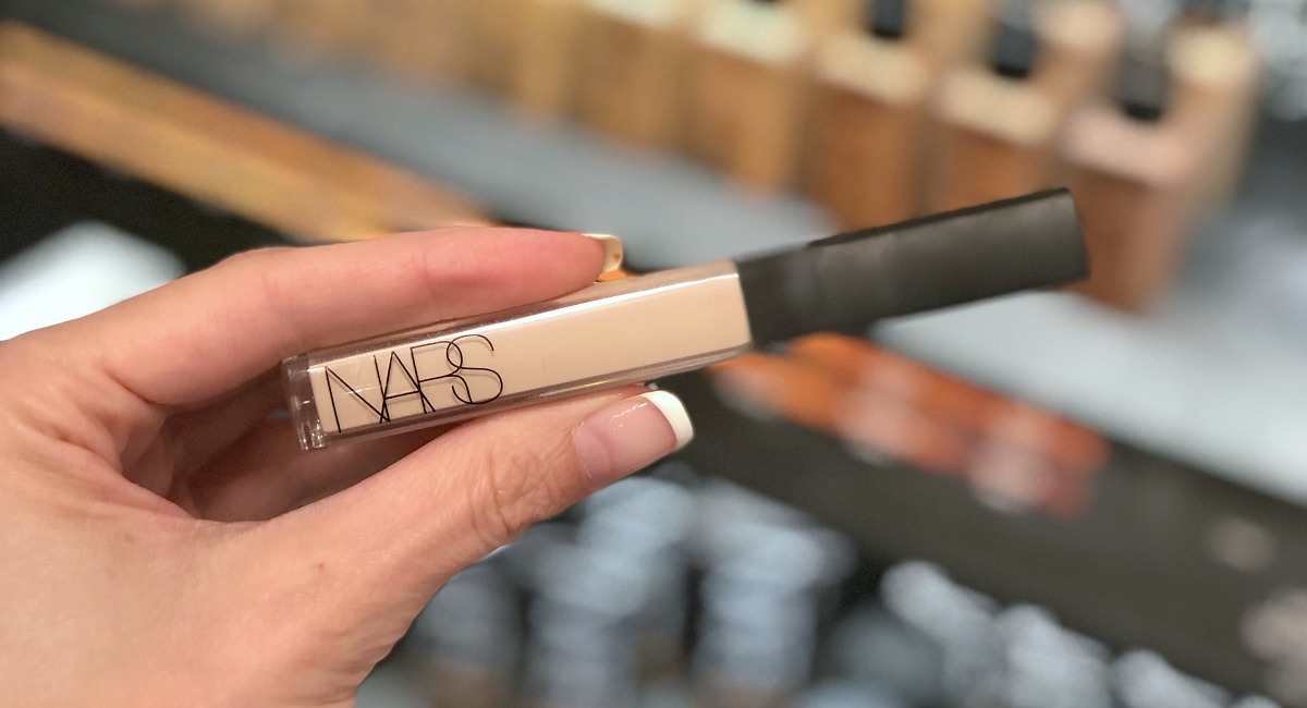 best undereye concealer &mdash; nars radiant creamy concealer