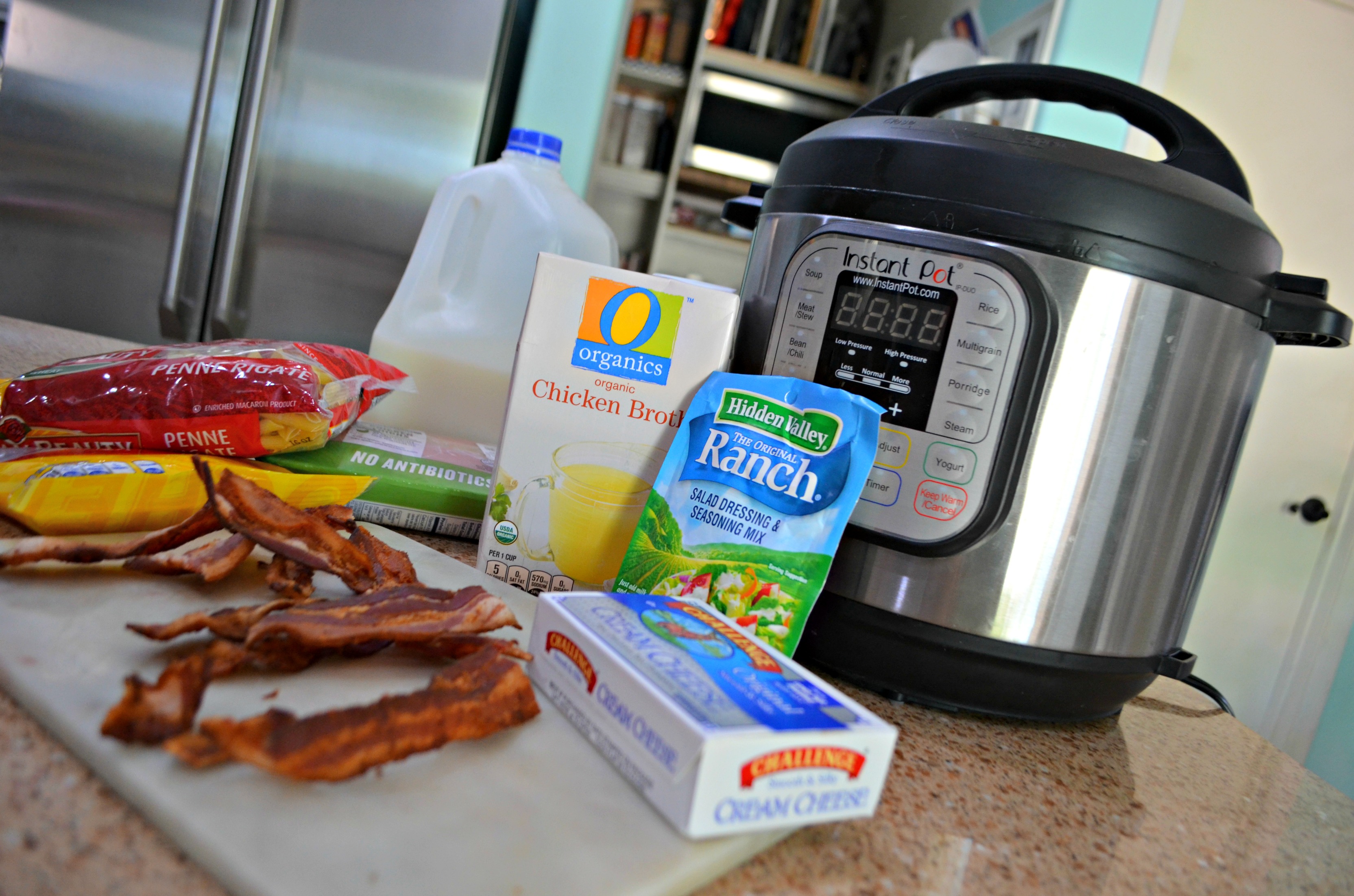 Instant Pot Chicken Ranch Pasta with Bacon &ndash; Ingredients