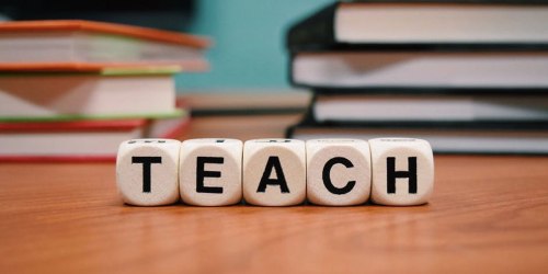 2018 Teacher Appreciation Week Freebies & Deals (Discounts, Free Food + More)