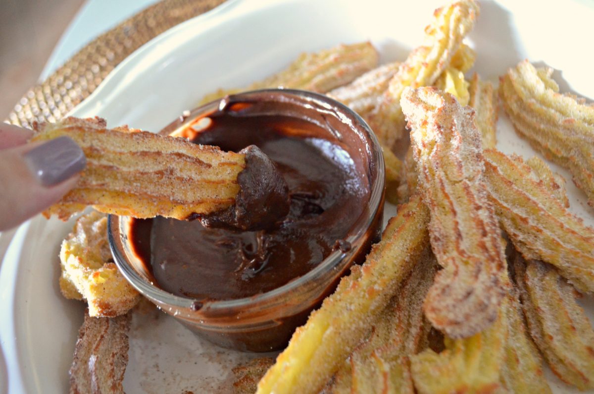 cinnamon and sugar churros from the air fryer &ndash; dipped in chocolate