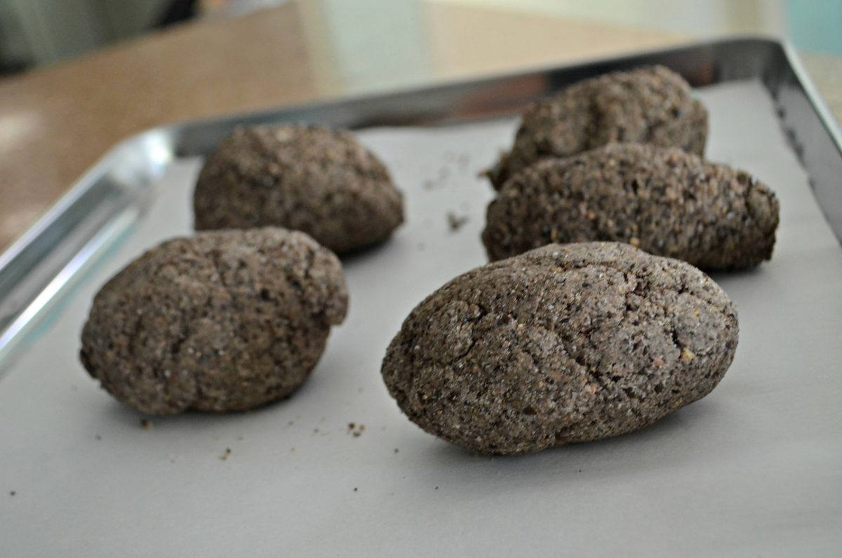 diy dinosaur surprise eggs &ndash; Drying on a pan