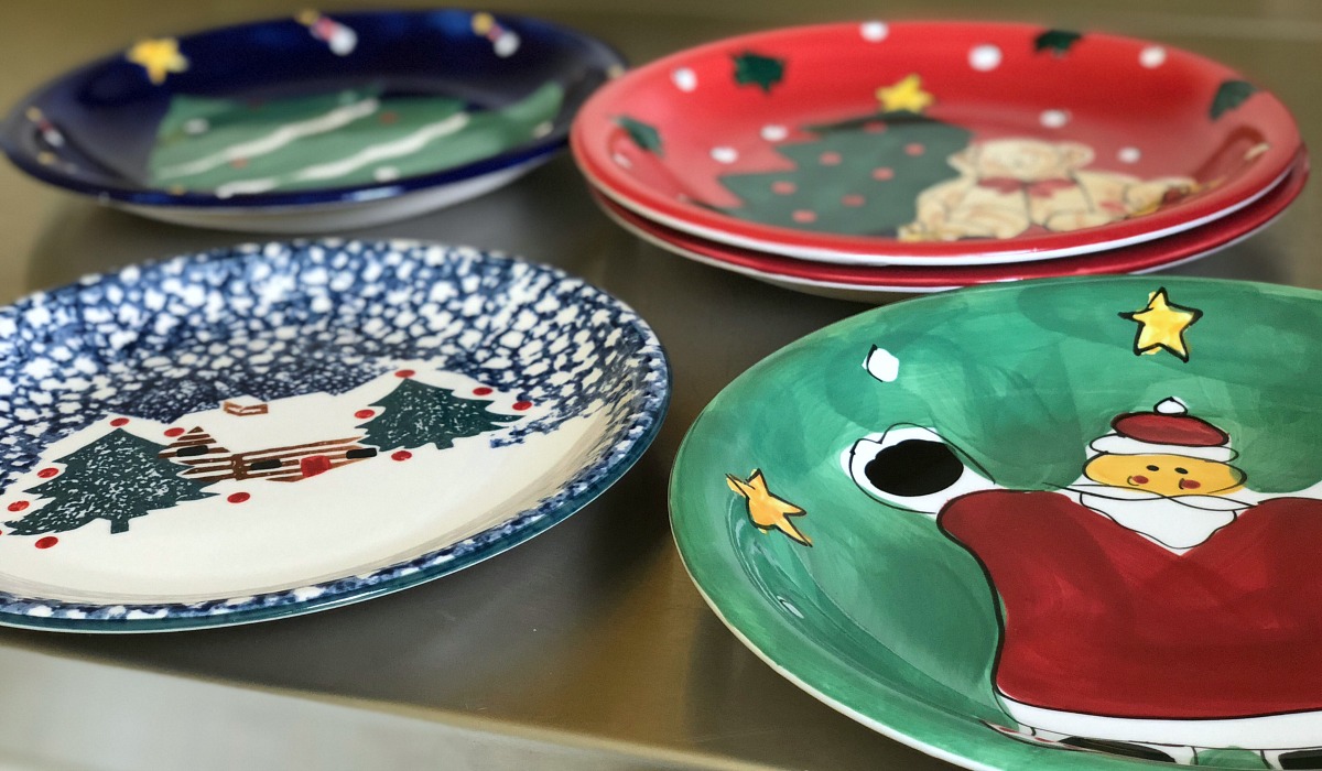 How moving made us feel grateful while having less &ndash; assortment of christmas themed dinner plates