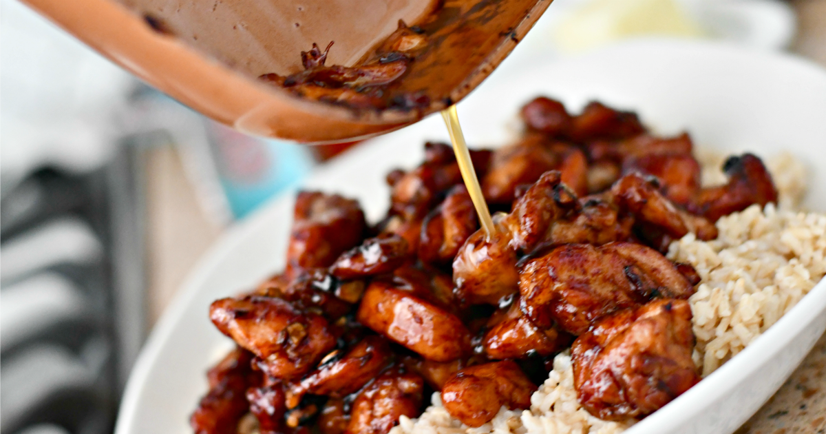 honey butter chicken easy skillet meal idea &ndash; Close up of the meal in a serving dish