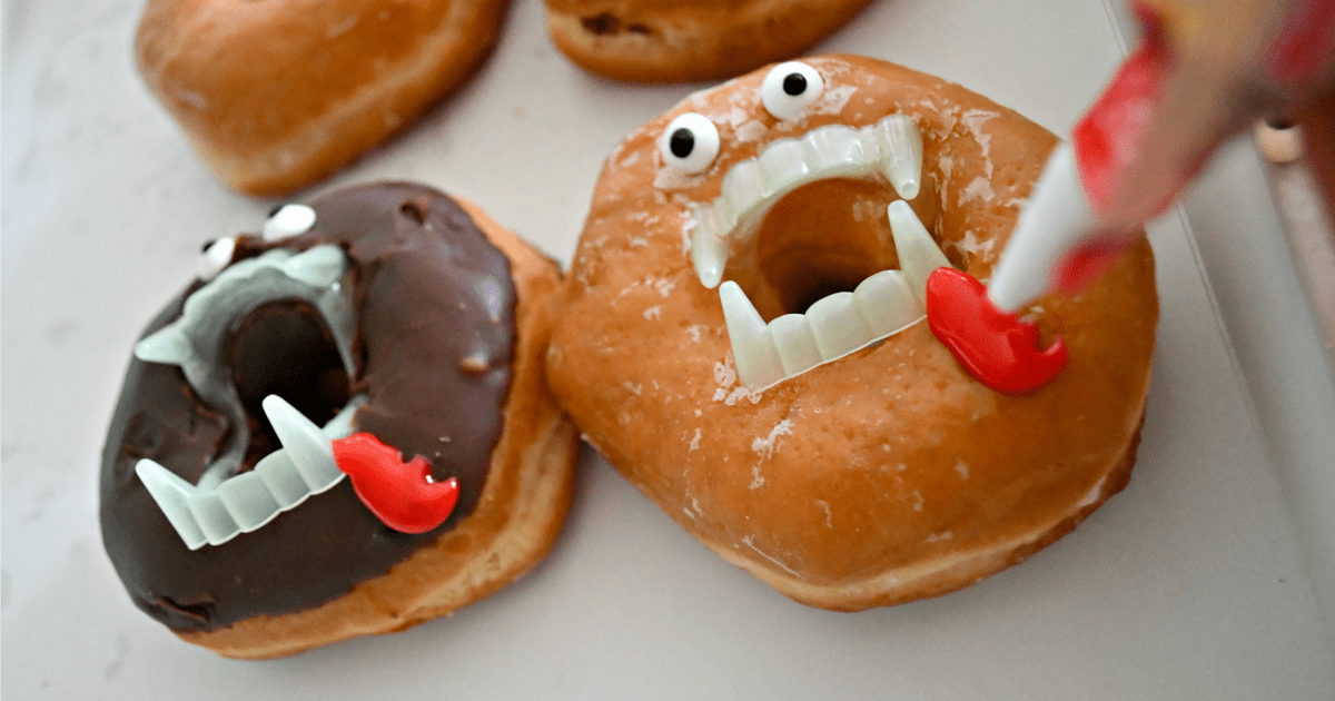 Vampire donuts 