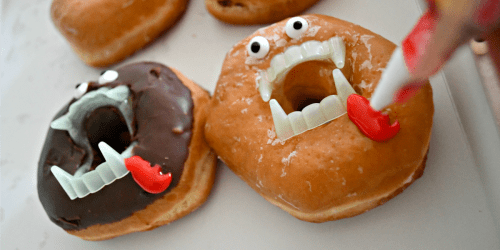 18 Halloween Snacks & Treats That Are Bone-Chillingly Easy to Serve