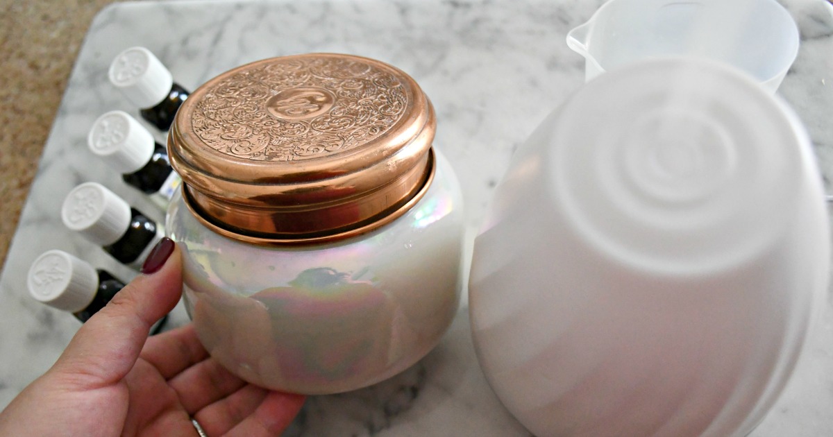 DIY Anthropologie Capri Candle Diffuser Scent &ndash; Candle containers and oil