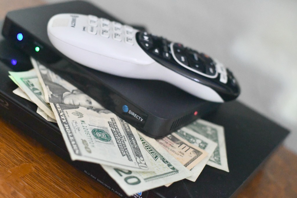 I saved 1200 on cable by streaming &ndash; cash money on a cable console