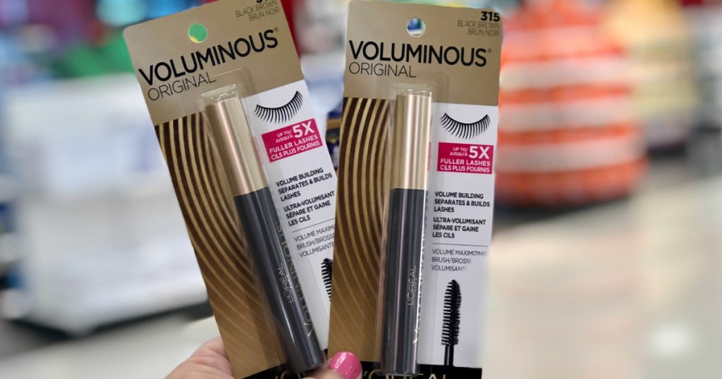L&rsquo;Oreal Voluminous Mascaras in hand