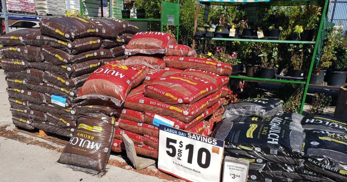Premium 2-cu ft Hardwood Mulch &ndash; Black, Red or Dark Brown