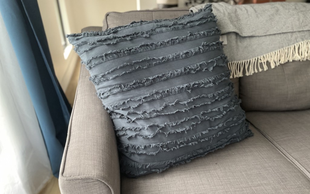 longhui throw pillows