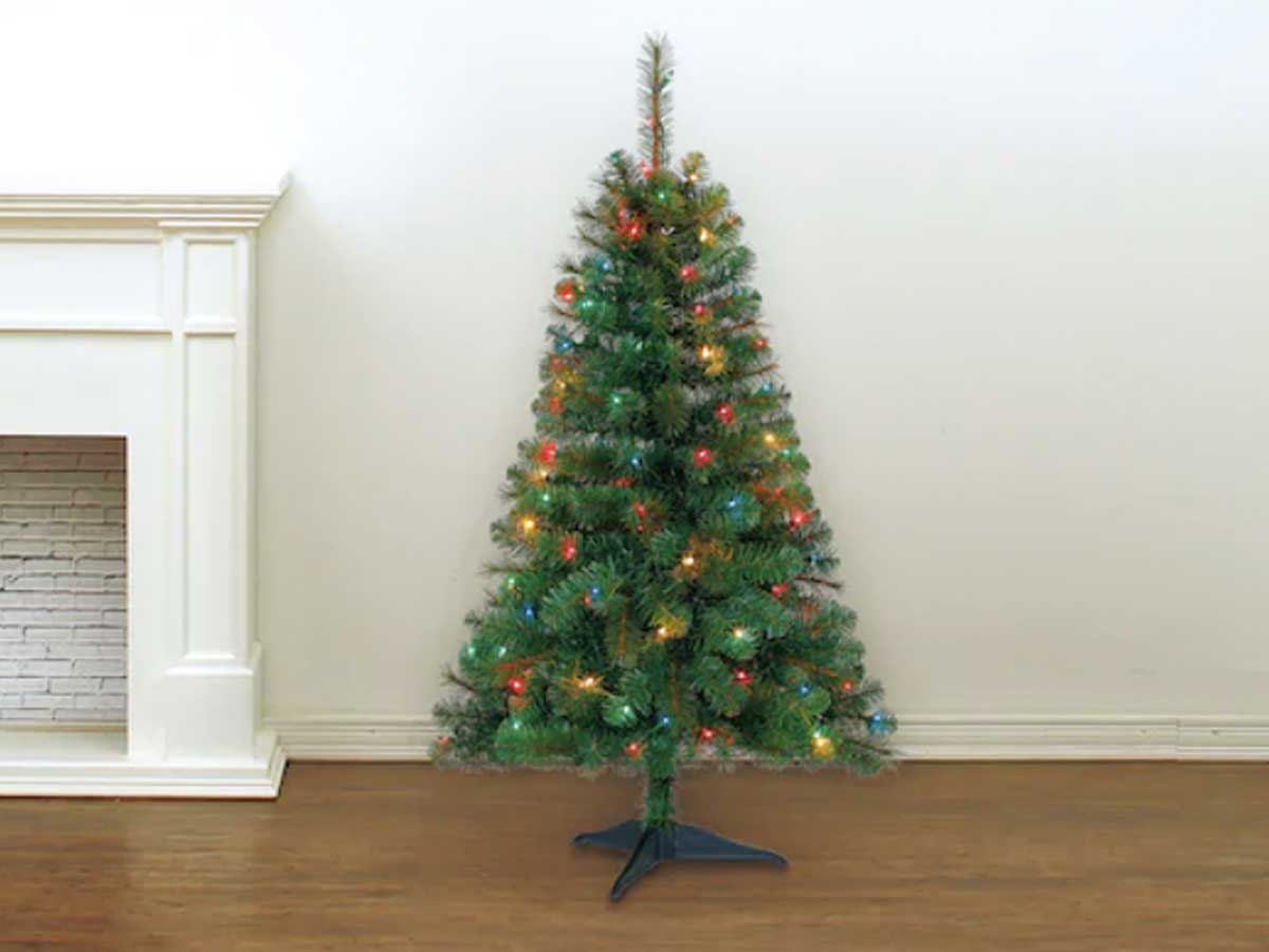 4' christmas tree with multicolor lights