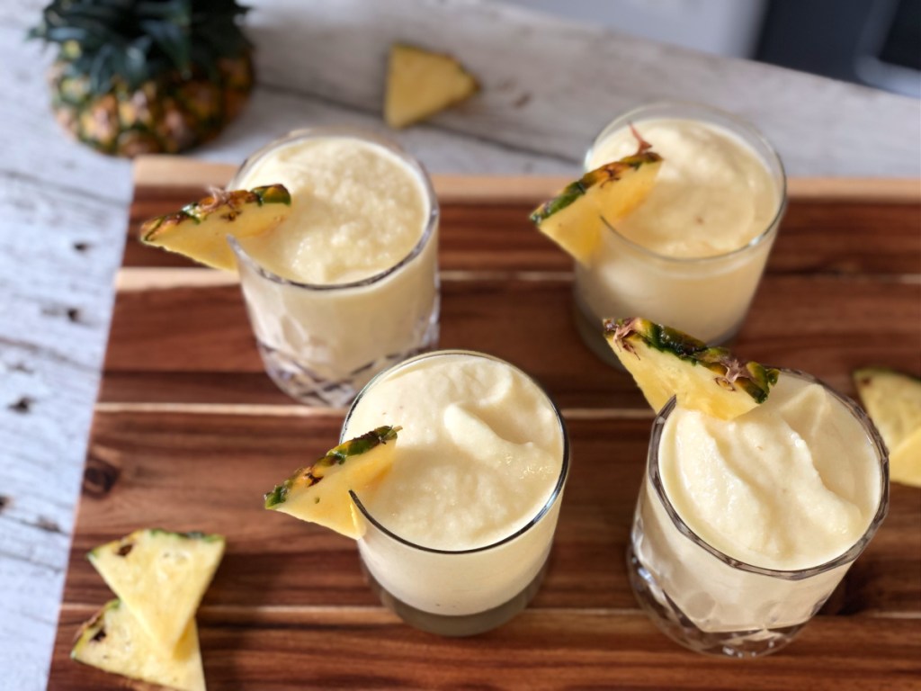 the best pi&ntilde;a colada recipe four glasses