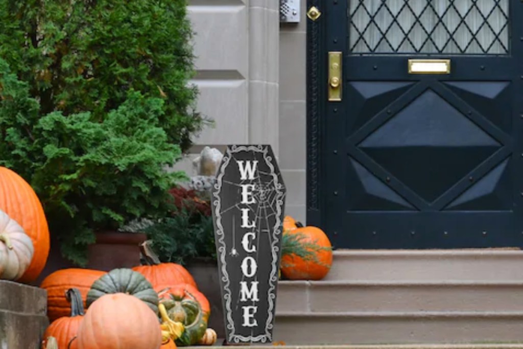 coffin welcome sign