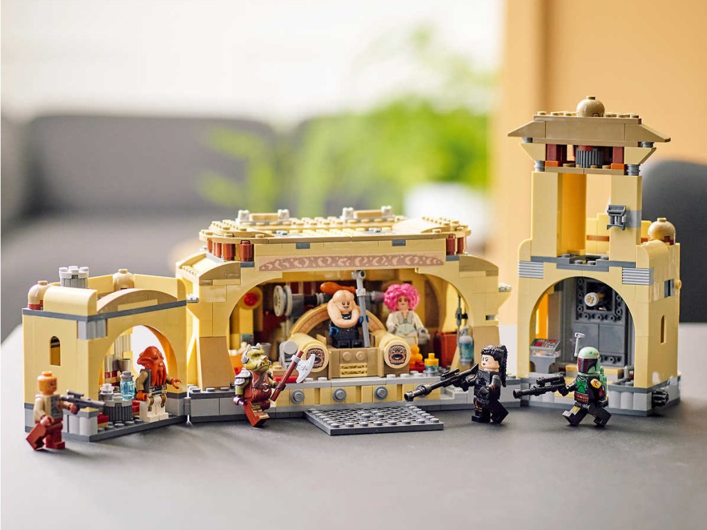 LEGO Star Wars Boba Fett&rsquo;s Throne Room 2