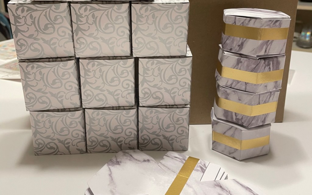 small gift boxes