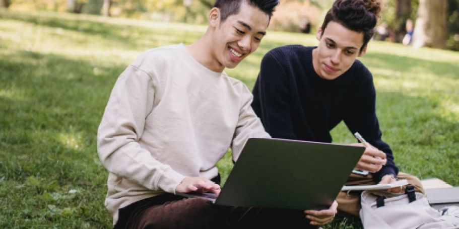 50+ Scholarships for High School Seniors in 2026 (Most You Can Still Apply!)