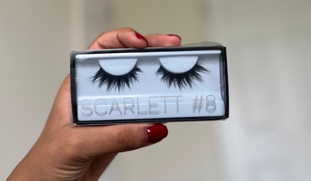 scarlett lashes