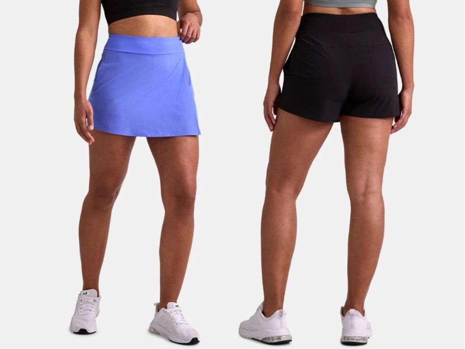 2 women wearing sport skorts
