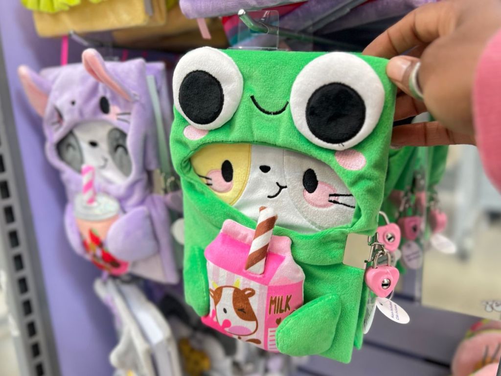 Claire&rsquo;s Lock and Two Keys Frog