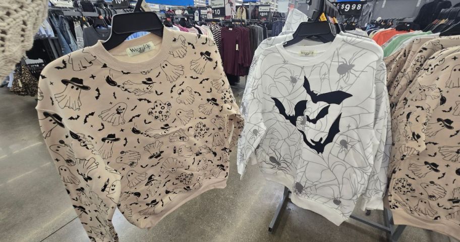 Walmart Halloween Ghosts & Bats T-Shirt