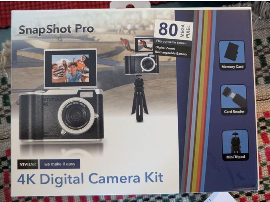 Vivitar Camera / 8X Digital Zoom 4K Video w/ Flip Out Screen box