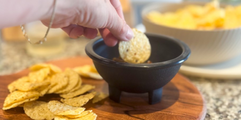 A Salsa Bowl for 97¢?! Plus More Walmart Finds Under $1