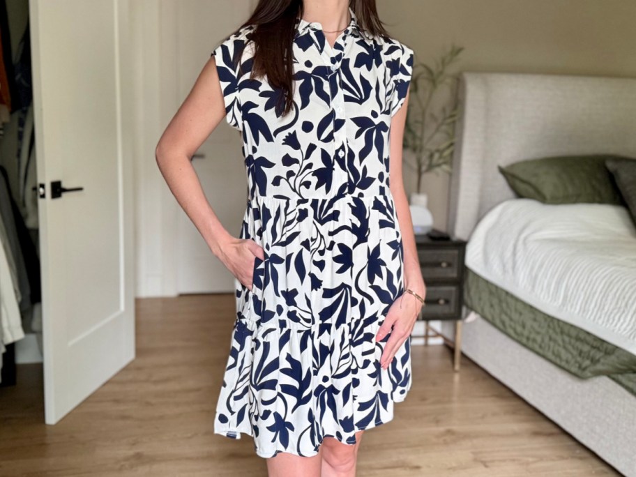 woman in black and white floral shirtdress