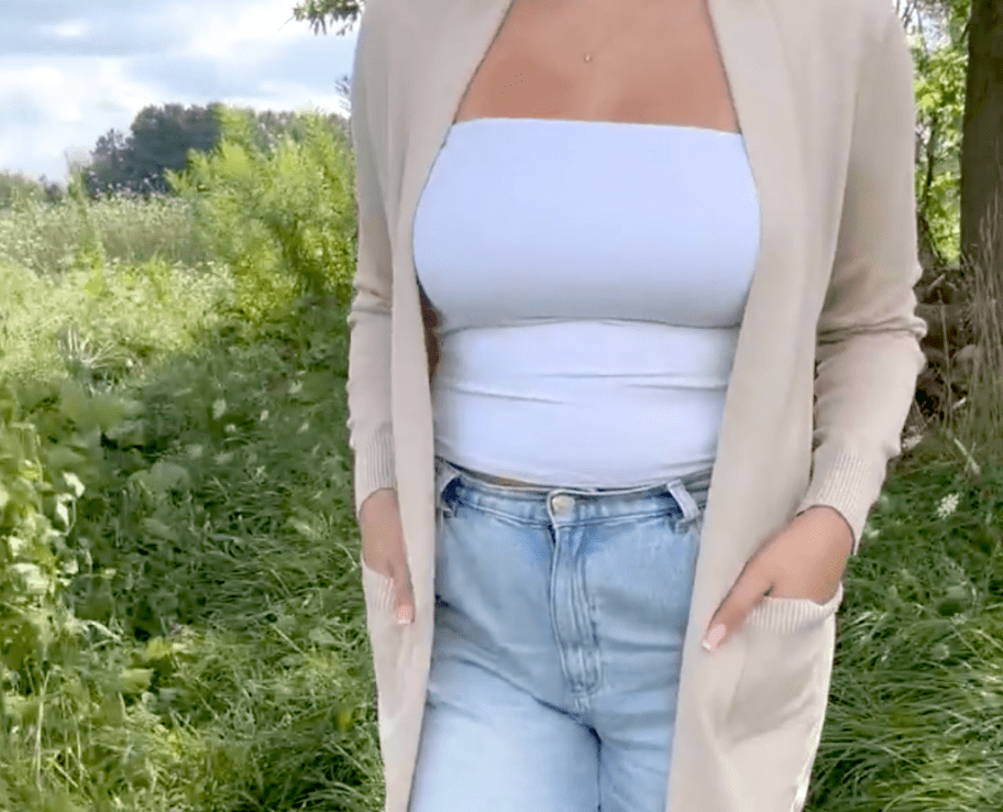 woman wearing long cardigan 