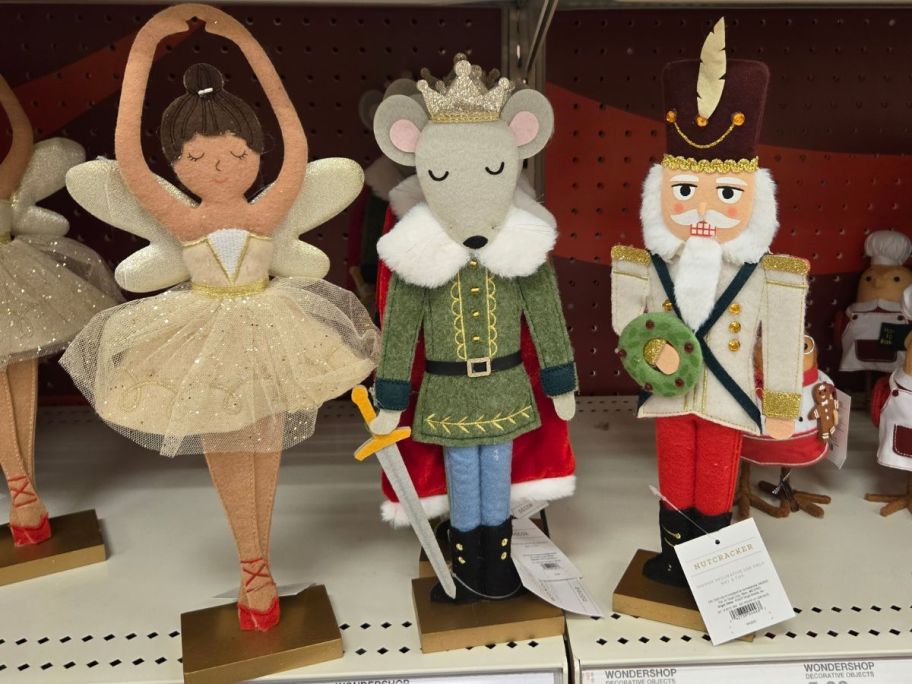 Wondershop Nutcracker Figures