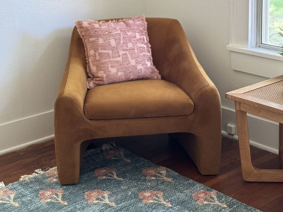 Better Homes & Gardens Emerson Curvy Accent Chair