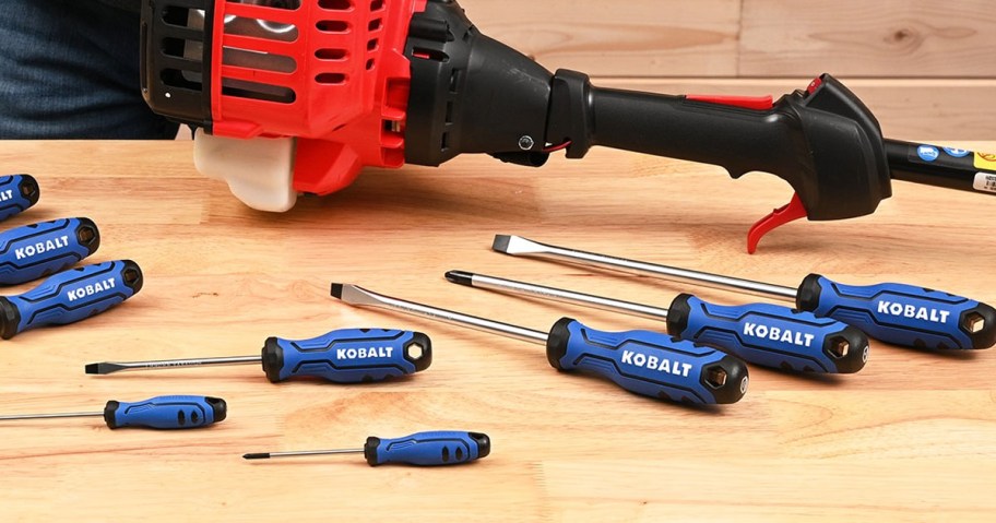 Kolbalt Screwdriver Set on a table