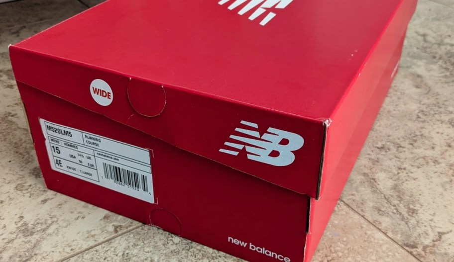 a new balance shoe box