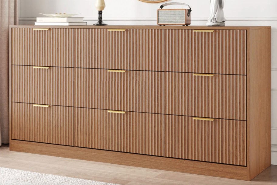 9 drawer fluted dresser