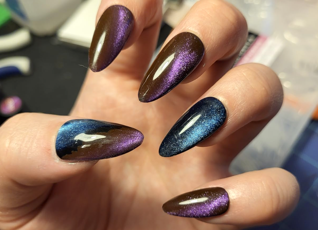 beetles gel nails 