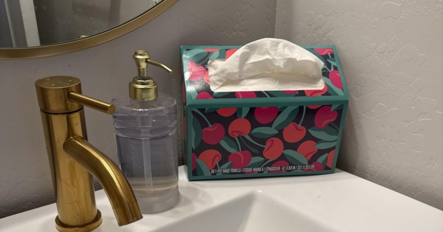 kleenex hand towels open on kitchen sink
