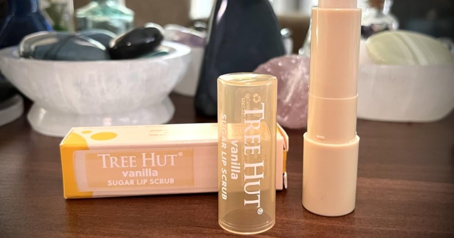 tree hut lip scrub vanilla scent with box 