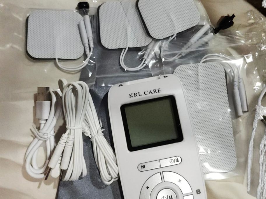 muscle stimulator and pads