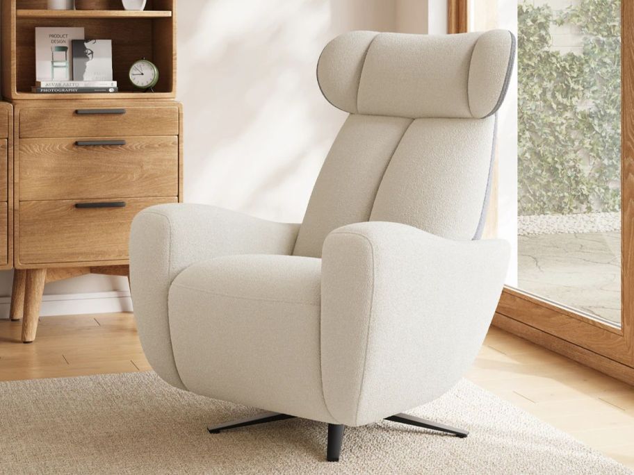 SwanSing Swivel Power Zero Gravity Recliner Chair in living room