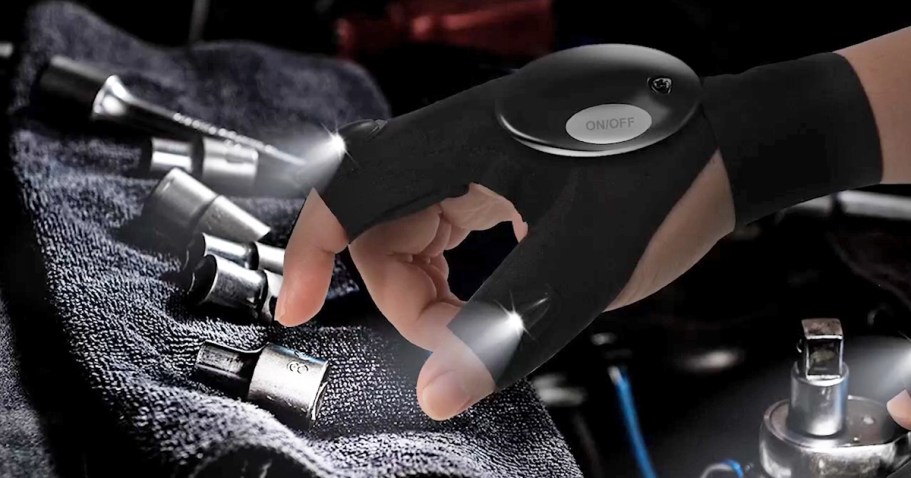 Flashlight Gloves Only $7.49 on Amazon (Practical Father’s Day Gift Idea)