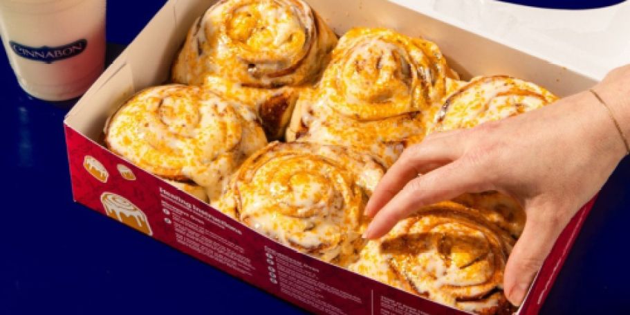 *NEW* Cinnabon Harry Potter Butterbeer Roll & Chillatta Available Now