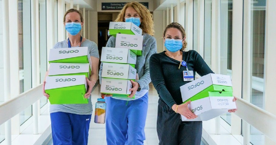 WOW! Nurses Score Up to 65% OOFOS Sandals & Shoes + FREE Shipping